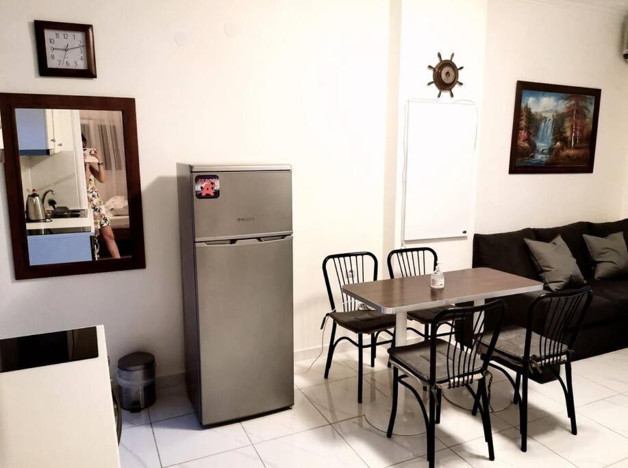 Apartment With 3 Rooms Just 1 Min From The Beach And Free Public Parking Peraía Esterno foto