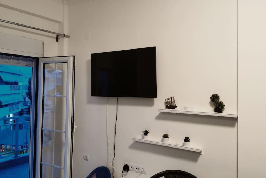 Apartment With 3 Rooms Just 1 Min From The Beach And Free Public Parking Peraía Esterno foto