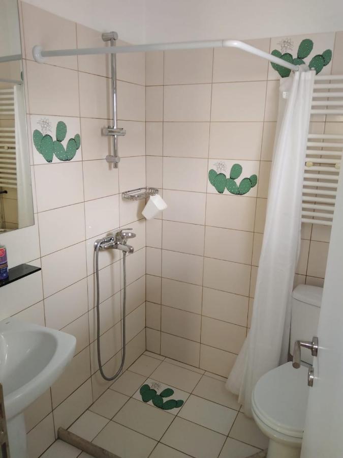 Apartment With 3 Rooms Just 1 Min From The Beach And Free Public Parking Peraía Esterno foto